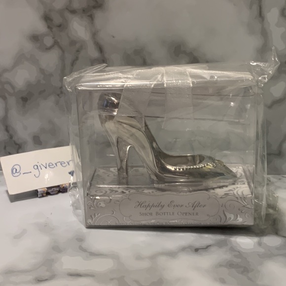 SET OF 5 Happily Ever After Shoe Bottle Opener Disney Fairy Tale Weddings - Picture 4 of 11